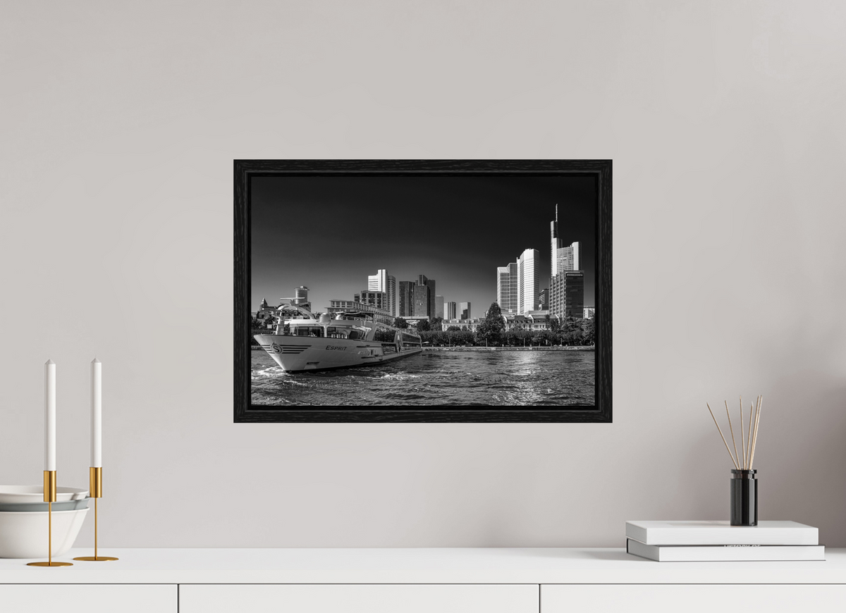 45 x 30 cm, Floater Frame Skyline mit Schiff