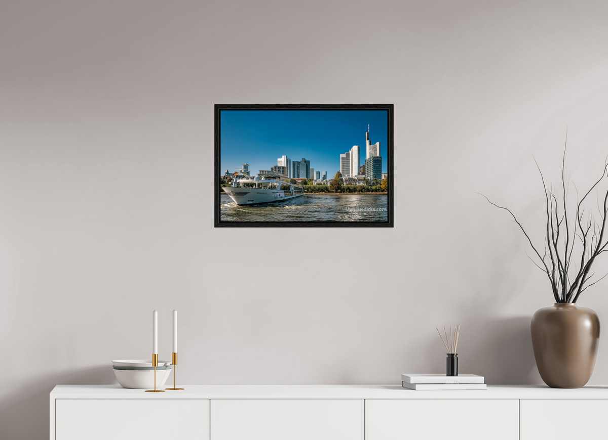 60 x 40 cm, Floater Frame Skyline mit Schiff
