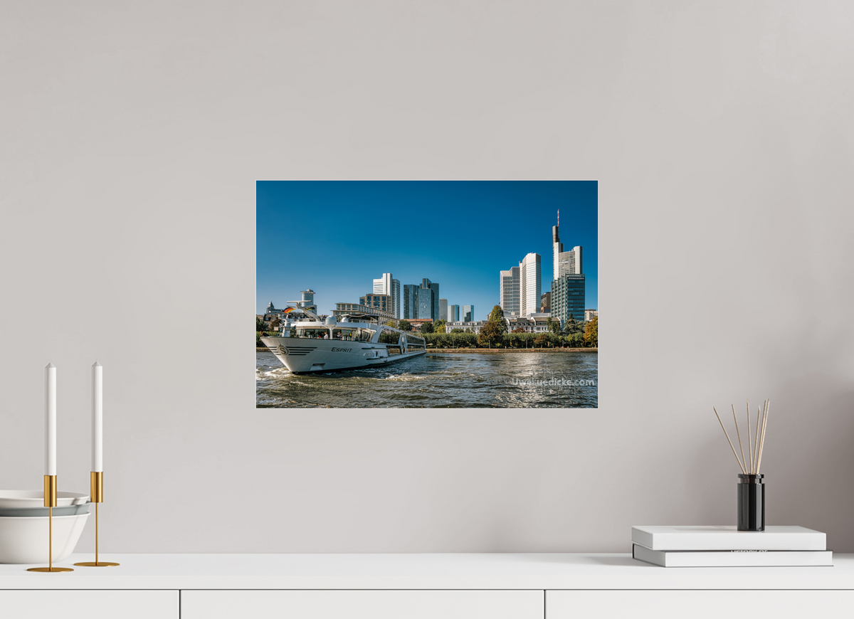 45 x 30 cm, Photo Print Under Acrylic Glass Skyline mit Schiff