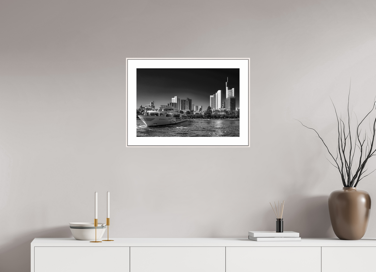 60 x 40 cm, Elegant Skyline mit Schiff