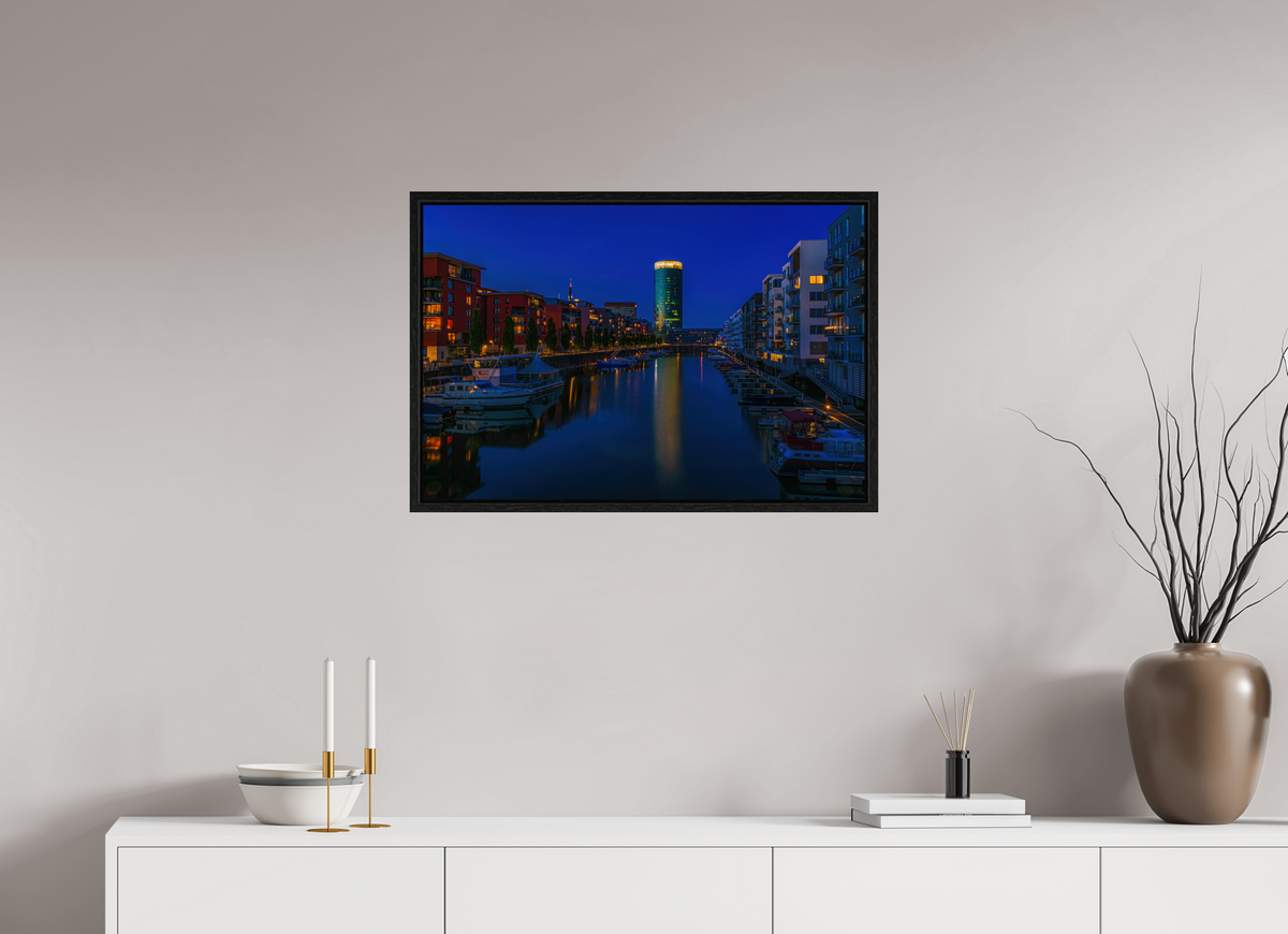 75 x 50 cm, Floater Frame Westhafen Frankfurt Webshop