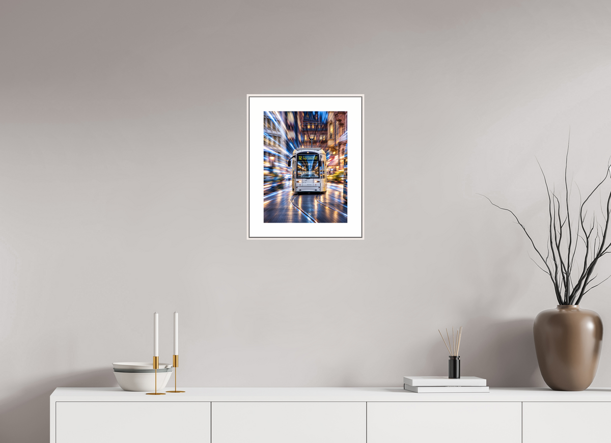 30 x 40 cm, Elegant Tram in Frankfurt