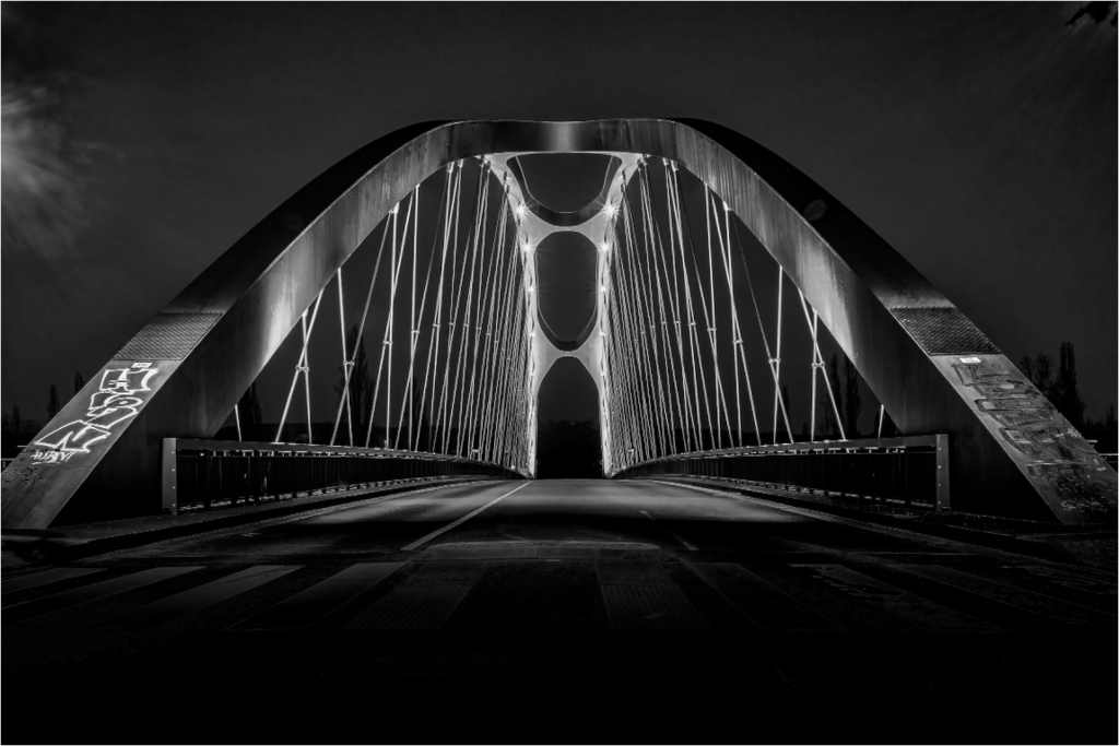 Main image Osthafenbrücke Frankfurt