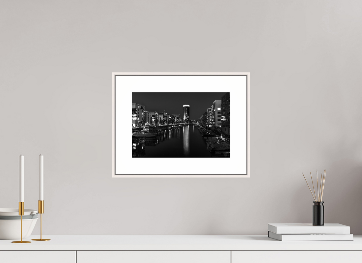 30 x 20 cm, Elegant Westhafen Frankfurt BW