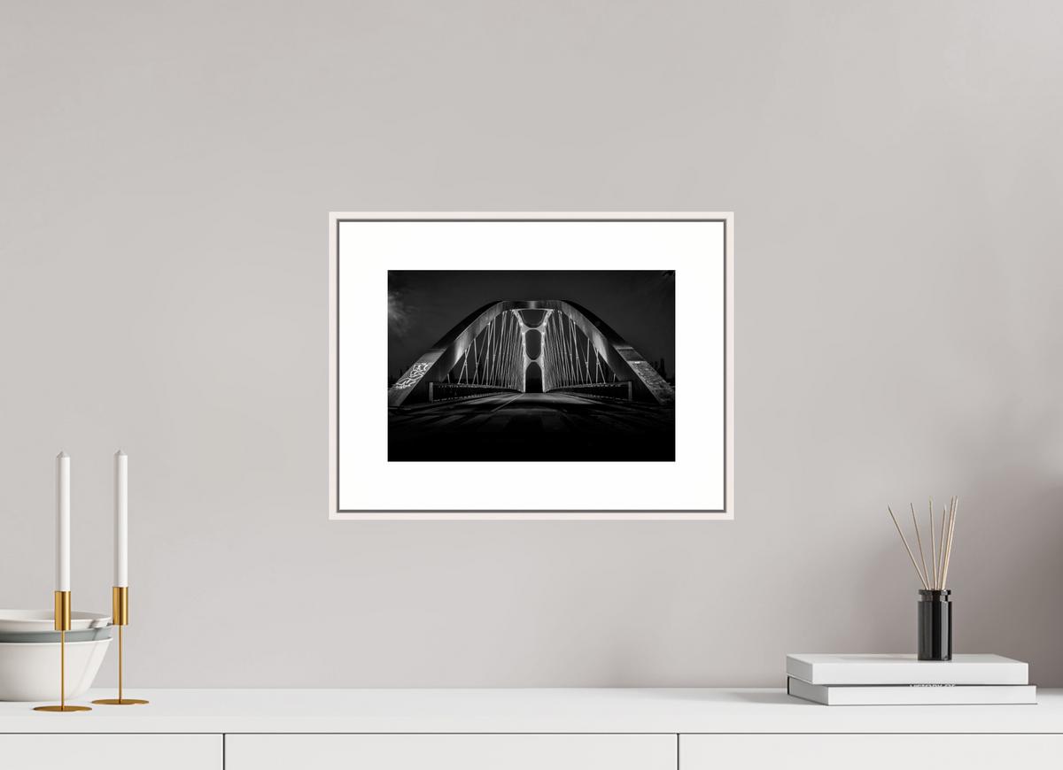 30 x 20 cm, Elegant Osthafenbrücke Frankfurt