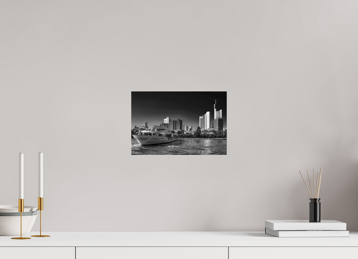 30 x 20 cm, Photo Print Under Acrylic Glass Skyline mit Schiff