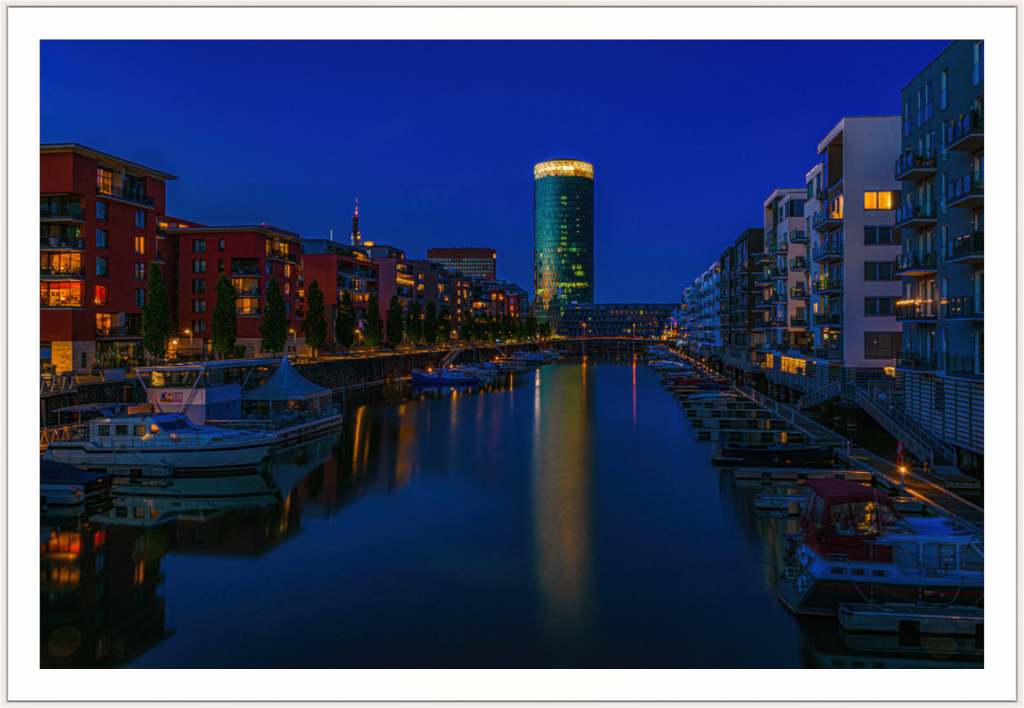 Main image Westhafen Frankfurt Webshop