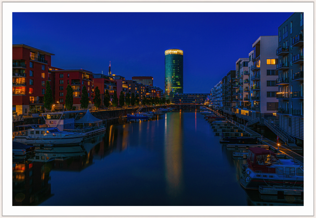 Main image Westhafen Frankfurt Webshop