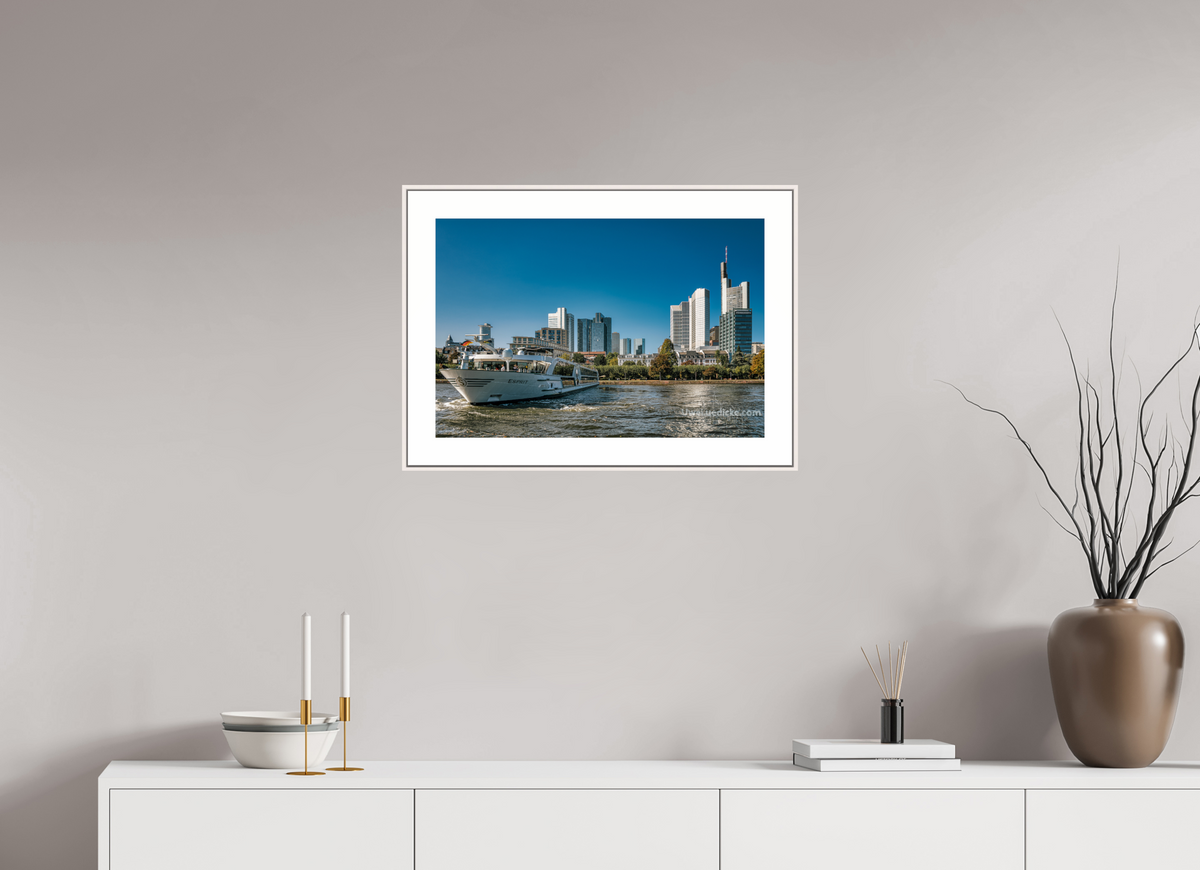 60 x 40 cm, Elegant Skyline mit Schiff
